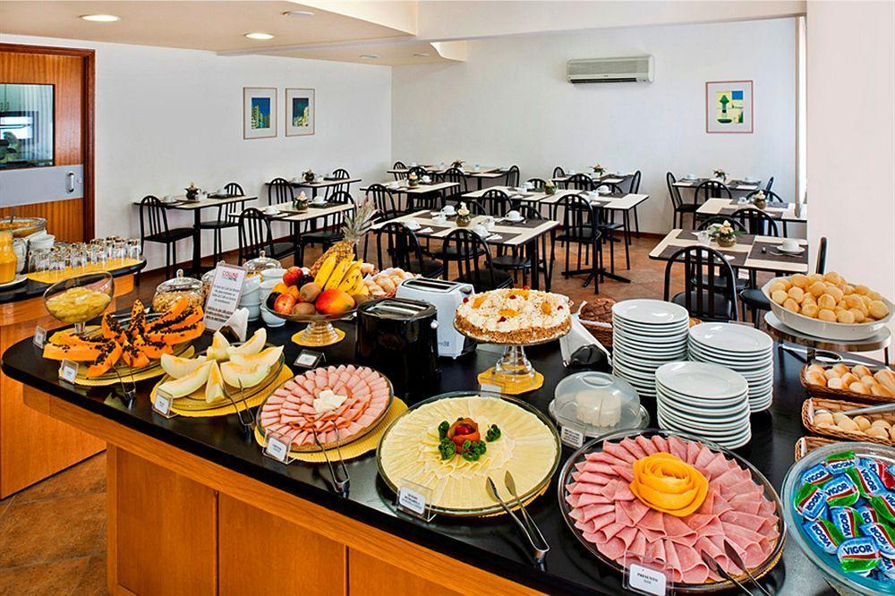 Collins Trade Hotel Porto Alegre Extérieur photo